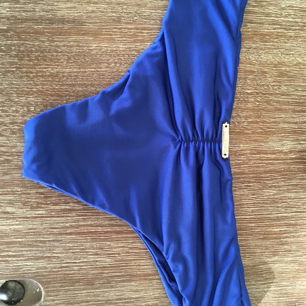 Bikini bottoms